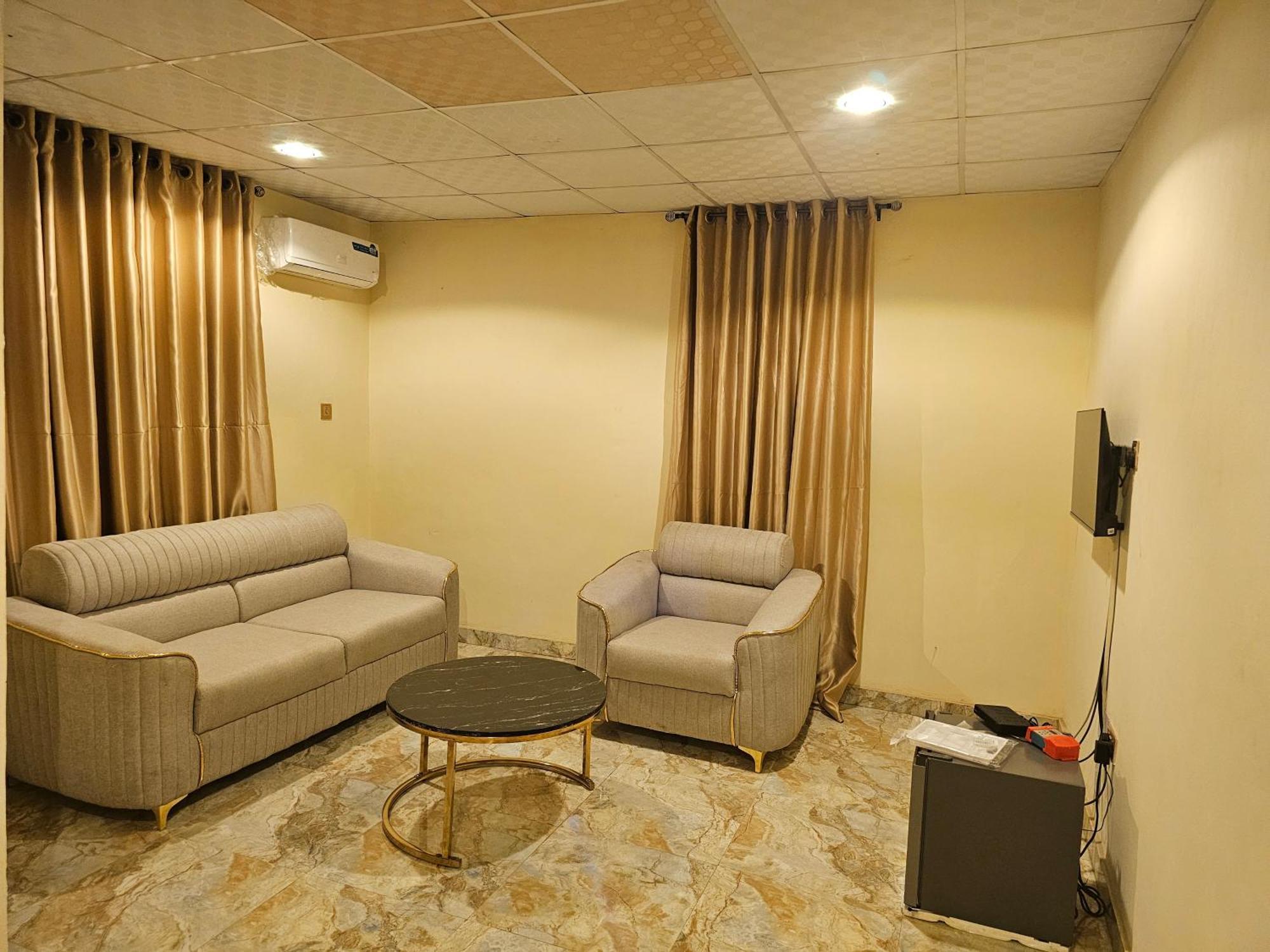 Bmh Hotel & Suites Ibadan Luaran gambar